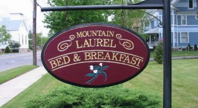 Mountain Laurel Bed & Breakfast, Varaa Hotelli Tioga New York State