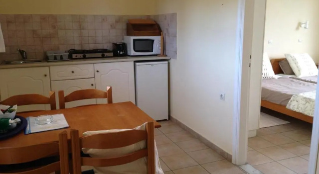 Апартаменты The Mayflower Studios & Apartments