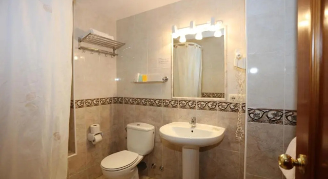 Четырёхместный номер Standard Hotel El Tilo