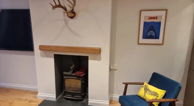 Коттедж Neet Retreat - sleeps 7 next to beach