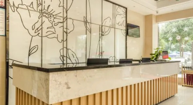 Hengyuan Peninsula Hotel (Baise new global store), Book Hotel Hoteller i Baise med parkering, Parkering