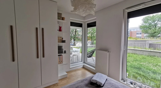 WS Lovely Garden&Parking Apartment, Boek Appartement Hotels in Klein-Polen met parkeren, Parkeren