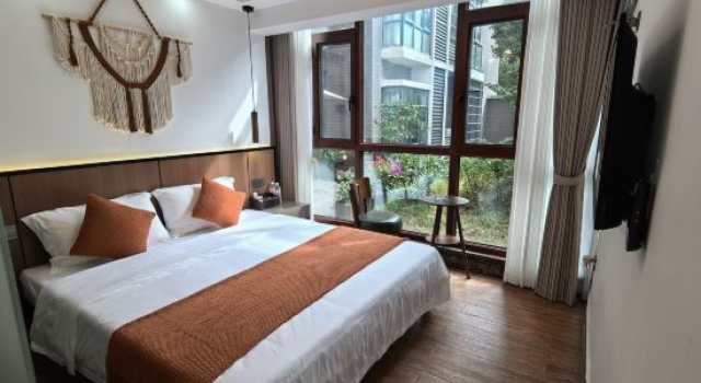 Люкс Qingyangju Villa | Classical Woodwork & Light Shadow Space, Family Art Resort