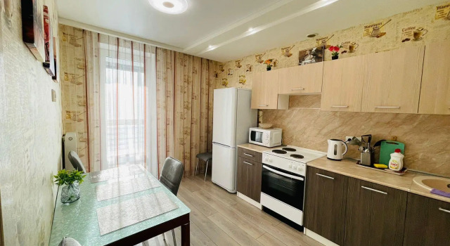Aparthouse 72 Standart (Aparthouse 72 Standard), Prenota Appartamento Hotel a Tyumen Region con parcheggio, Parcheggio