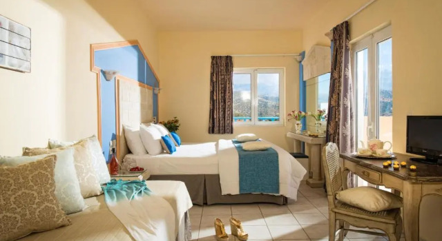 Полулюкс Astoria Hotel