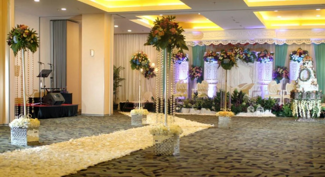 MaxOne Hotels at Pemuda