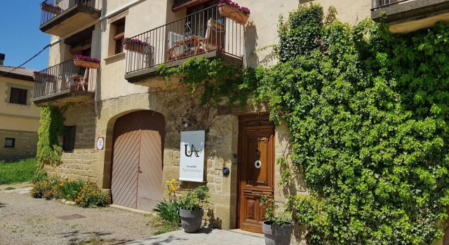 Apartamentos Uncastillo, Buchen Sie Ferienwohnung  