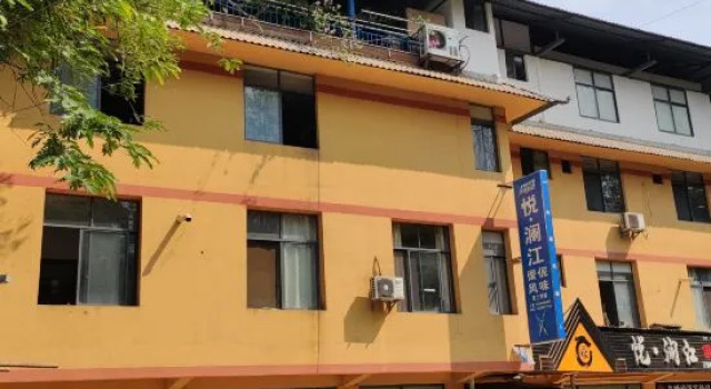 Jinghong Manor Villa Inn, Buchen Sie Villa Hotels in Yunnan mit Parkplatz, Parkplätze