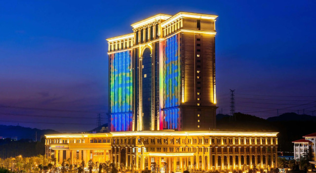 Malachite Hotel