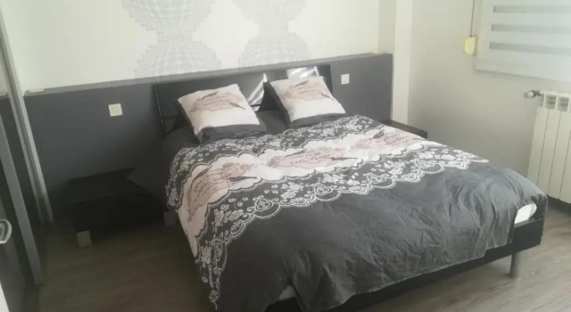 Logement de plein pied à MIRECOURT, Boek Appartement Mirecourt 