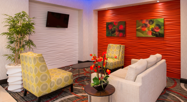 Holiday Inn Express & Suites Monroe, จอง โรงแรม มอนโร นอร์ทแคโรไลนา