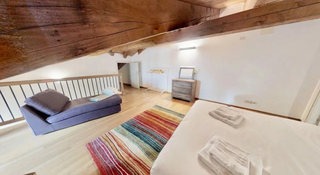 Duplex Attic in the Heart of the Historical Center, Забронировать Отель Триест Венеция-Джулия, рядом с Замок Святого праведника