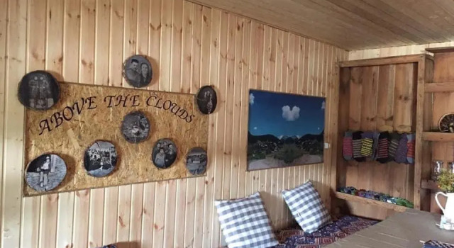 Above the Clouds, Book Hotel Hoteller i Omalo med morgenmad, Morgenmad