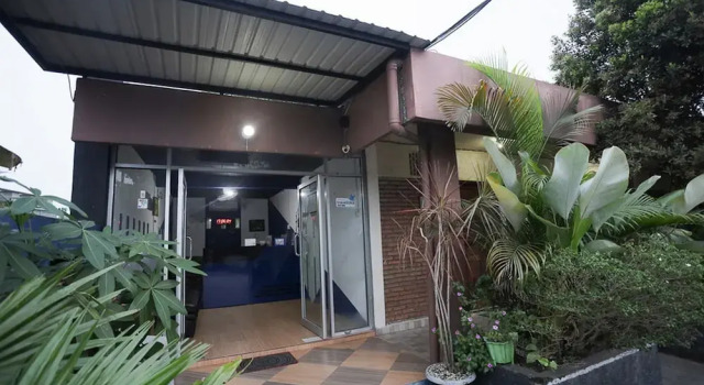 Wisma Madagaskar by RedDoorz, Prenota Hotel Hotel a Kalimantan con parcheggio, Parcheggio
