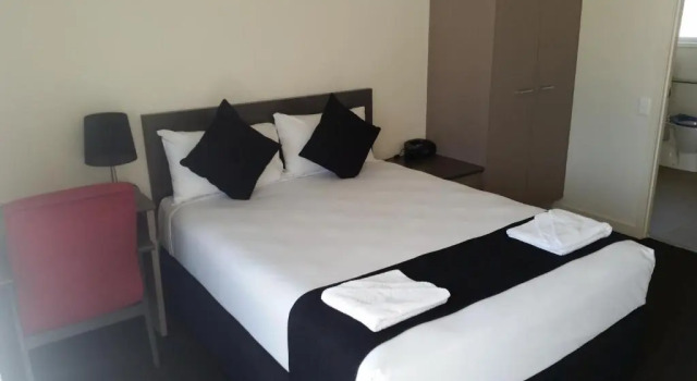 Номер Deluxe Dooleys Tavern and Motel Capella