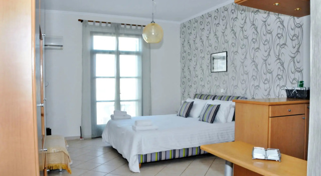 Kastro Hotel