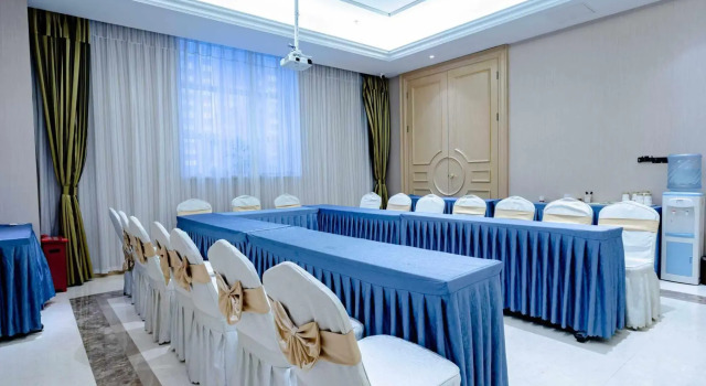Vienna International Hotel (Baoding Yuhua Road Branch)
