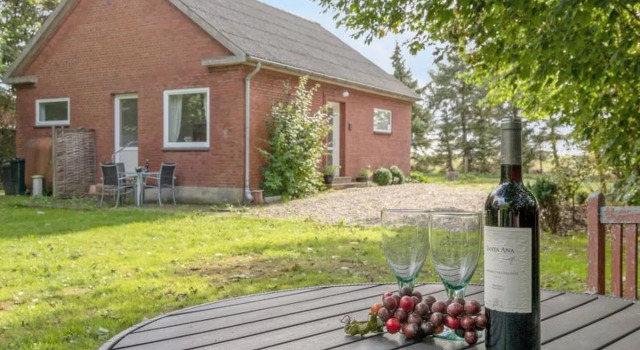 "Neval" - 8km from the sea in Western Jutland, Prenota Hotel Hojer 