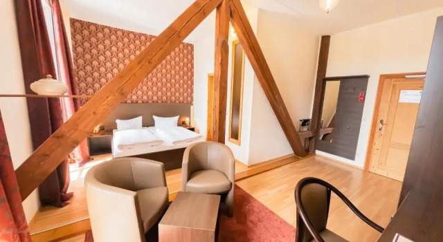 Двухместный номер Comfort с балконом Kulturhotel Kaiserhof