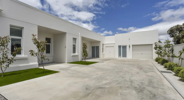 Апартаменты Executive Aloha Central Platinum Apartments