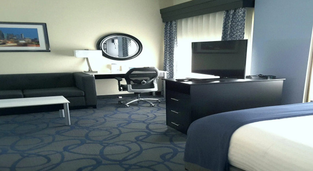 Номер Standard Holiday Inn Express Hotel & Suites Lawrenceville by IHG