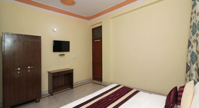 OYO 12774 Akash Residency