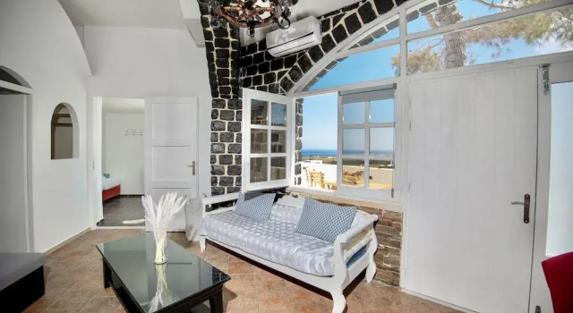 Dawn Suites Santorini, Забронировать Отель Отели Вурвулос с бассейном, Бассейн