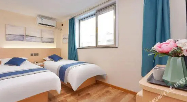 Jia Li Hua Hotel Chain (Communication University of China West Gate), Book Hotel Hoteller i Beijing Province med parkering, Parkering