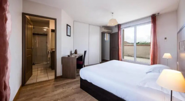 Коттедж с 3 комнатами Appart'Hotel Garden & City Rousset