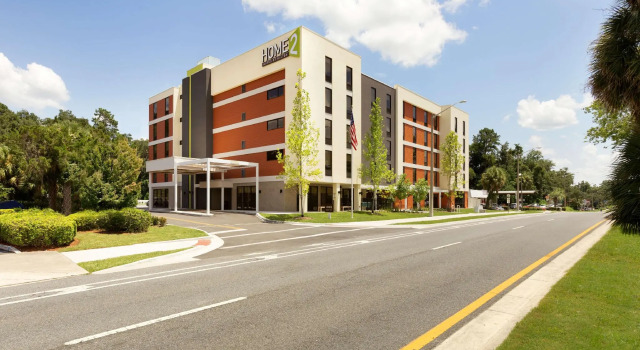 Кровать в общем номере Home2 Suites By Hilton Gainesville