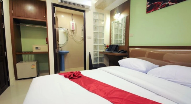 Номер Standard Royal Express Inn