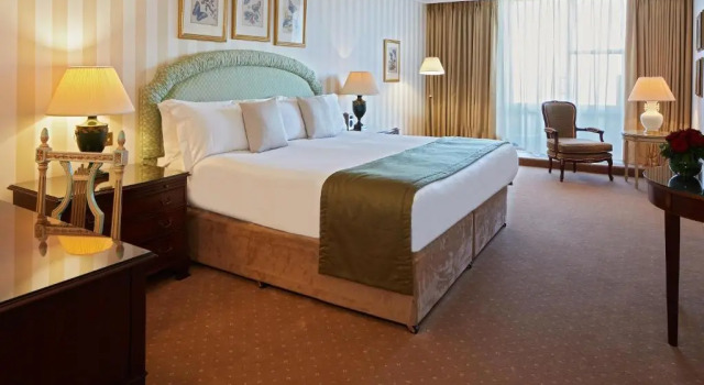Апартаменты Luxury с 2 комнатами Cheval Thorney Court at Hyde Park