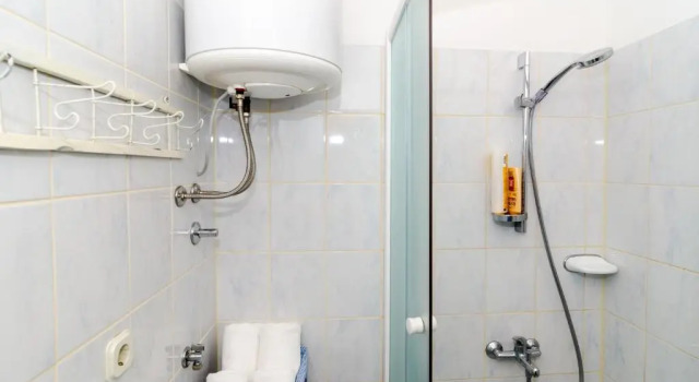 Студия с балконом и с видом на город Apartment Taura