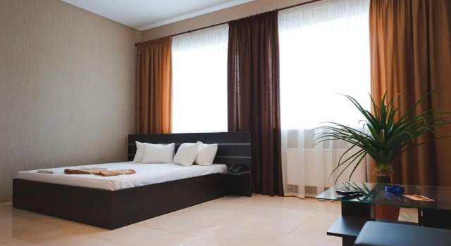 Hotel 8th Mile, Book Hotel Dnepropetrovsk Dnipropetrovsk Region