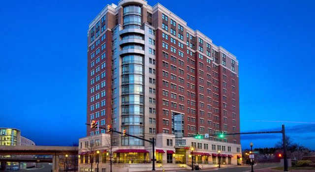 Кровать в общем номере Residence Inn by Marriott Alexandria Old Town South at Carlyle