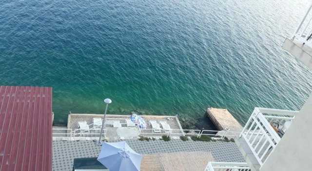 Апартаменты с видом на море Apartmani Leženić Dada