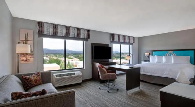 Люкс Hampton Inn Santa Fe South, NM
