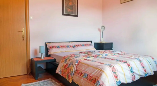 Buga And Tuga Rooms, Prenota Hotel Splitska 