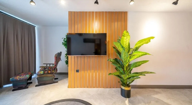 Люкс Comfort c 1 комнатой с балконом и с частичным видом на море Lupia Suites