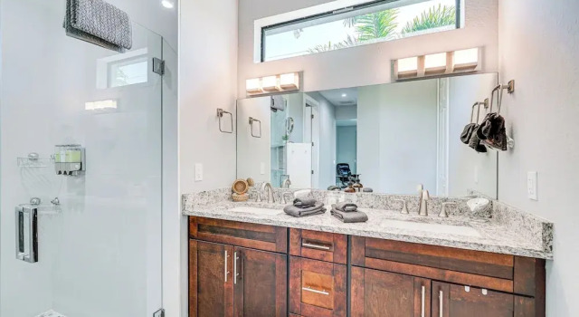 Коттедж с 3 комнатами 8 Mi to Dtwn: Canalfront Home in Cape Coral!