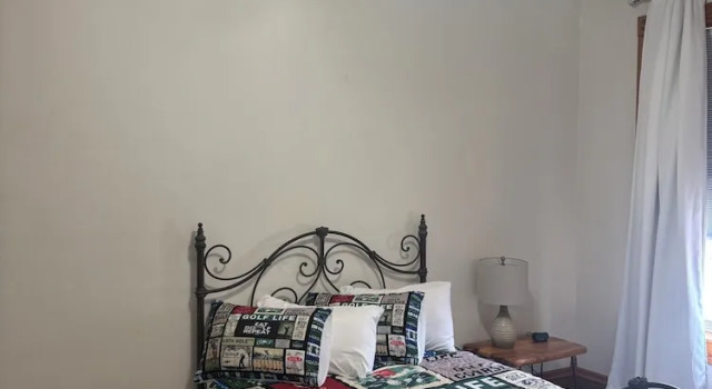 Номер Deluxe Hermann Crown Suites