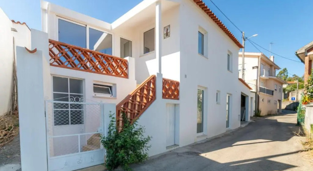 Cellar House - Casa do Palheiro, Забронировать Отель Миранда-ду-Корву Aldeias do Xisto, рядом с Биологический парк Серра-да-Лузан