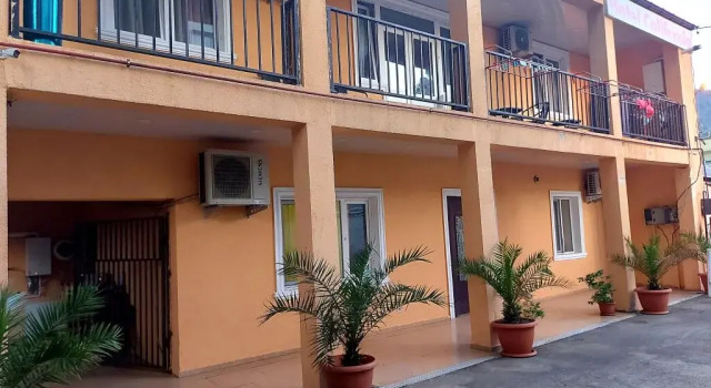 Hotel California, Book Hotel Batumi 