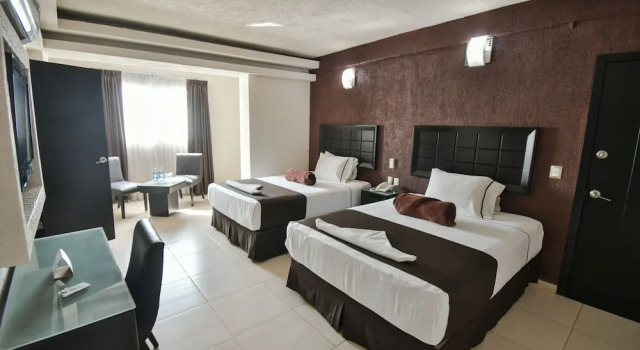 Двухместный номер Superior Hotel Portonovo Plaza Guadalajara