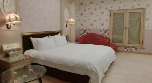 Eiffel Motel, Reservar Motel Hunei Taiwan