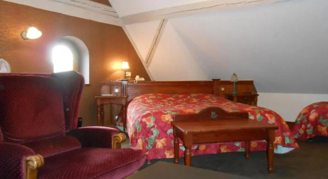Standard Familie Zimmer Hôtel Restaurant La Charrue
