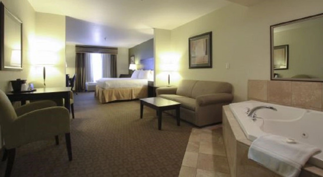 Двухместный люкс GreenTree Inn and Suites Florence, AZ