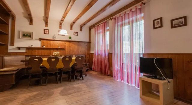 Dolomitissime Holiday Homes Marmolada, จอง โรงแรม Rocca Pietore Civetta