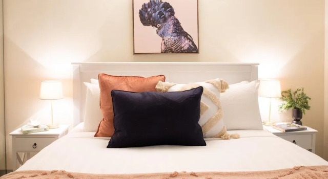 Stylish port Melbourne Pad - Rejuvenate, Book Hotel Melbourne 