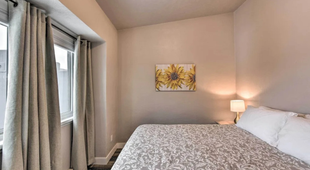 Апартаменты с 2 комнатами с балконом Buena Vista Condo: 1/2 Mile to River & Main St!